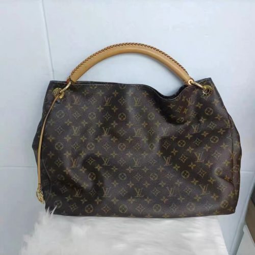 LOUIS VUITTON photo review
